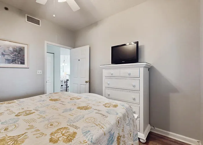 Holiday home Gulf View W Balcony & Pool Tennis Sauna Gym *